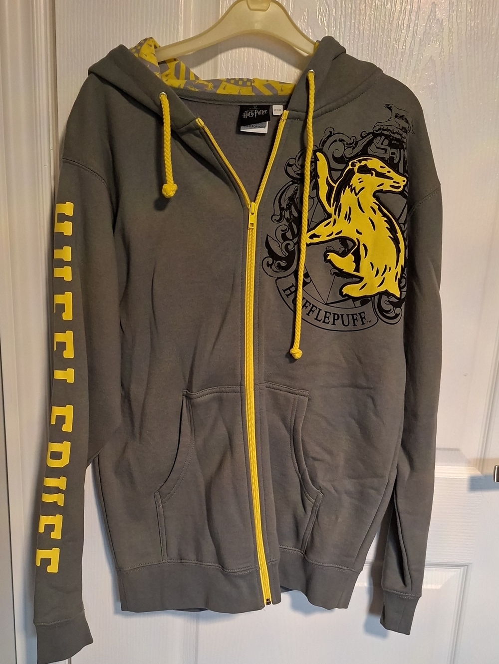 Harry Potter Huffle Puff Jacket Subcategory Identification